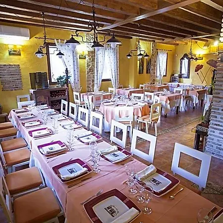Hotel El Rincon De Hoces Del Duraton 4*