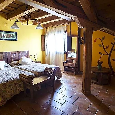 Hotel El Rincon De Hoces Del Duraton 4*