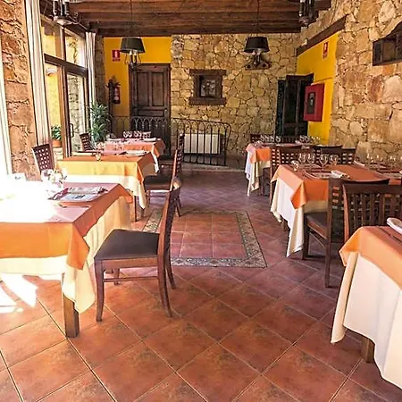 Hotel El Rincon De Hoces Del Duraton 4*