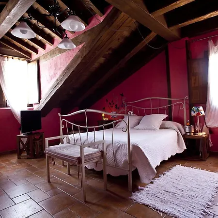 Hotel El Rincon De Las Hoces Del Duraton 4*